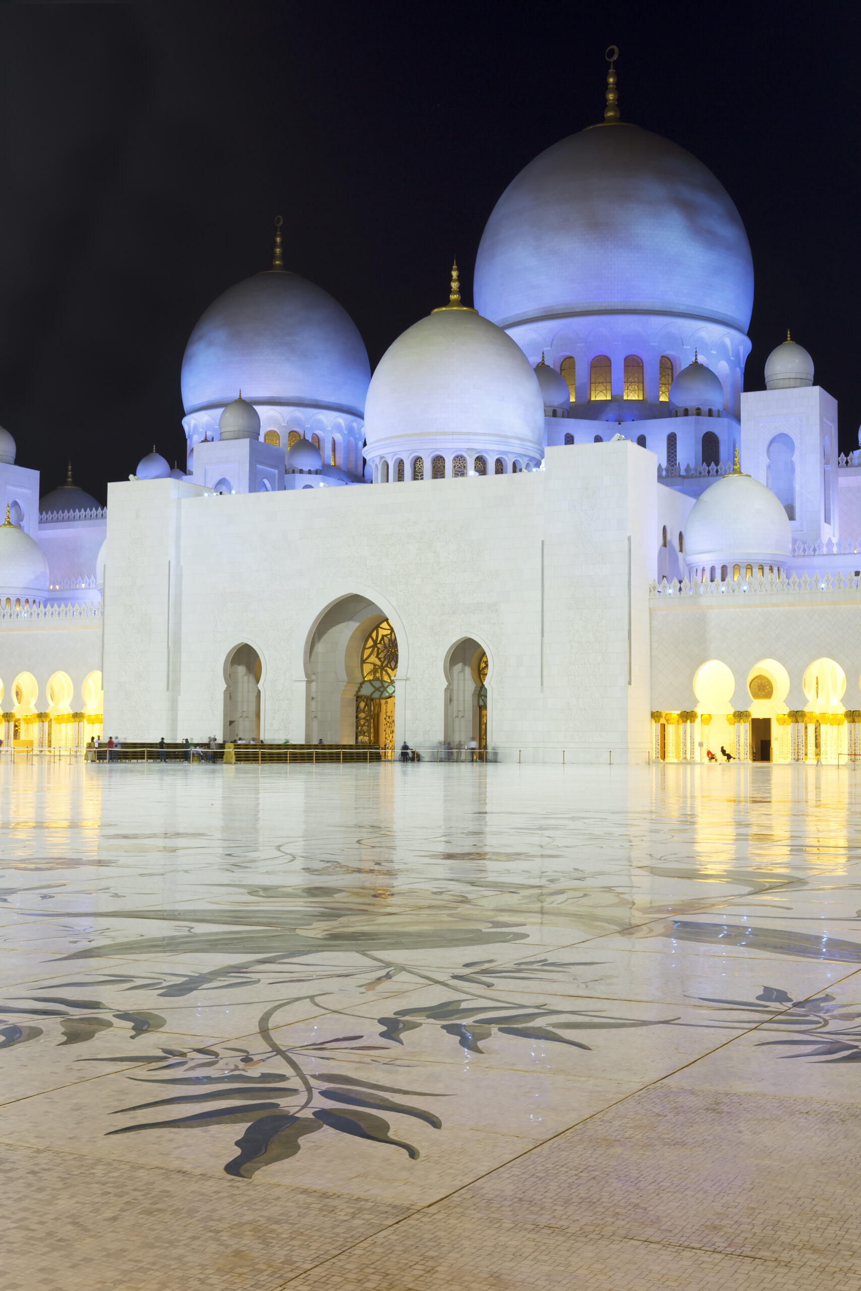 In the famous Abu Dhabi Sheikh Zayed Mosque by night